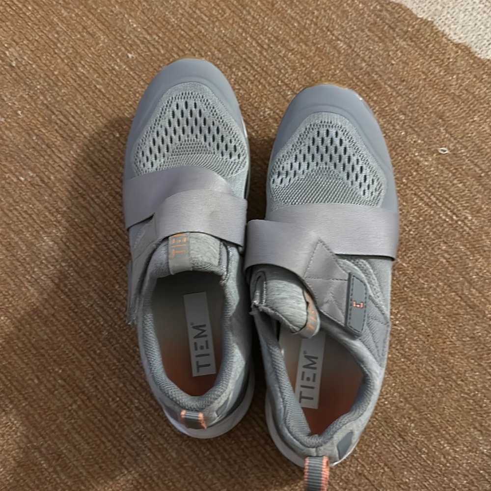 TIEM Slipstream Cycling Shoes in Lunar Gray with SPD Clips